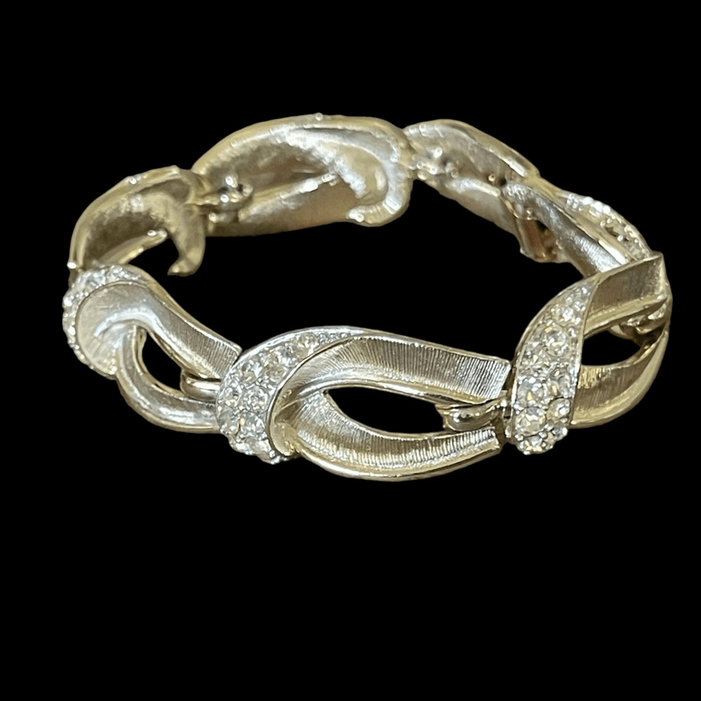 Vintage Signed Lisner Bracelet Textured Satin Gold Tone Clear Rhinestones 7.25”